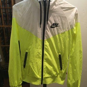 Nike women's rain jacket windbreaker small